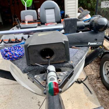 13ft, 1990 Alumacraft V Deep Converted Bass 1990 for sale for $1,424 ...