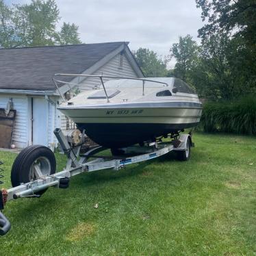 1986 Bayliner 21ft cuddy cabin