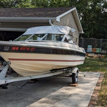 1987 Crestliner 16ft ski boat