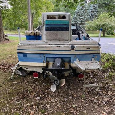 1988 Bayliner 17ft boat