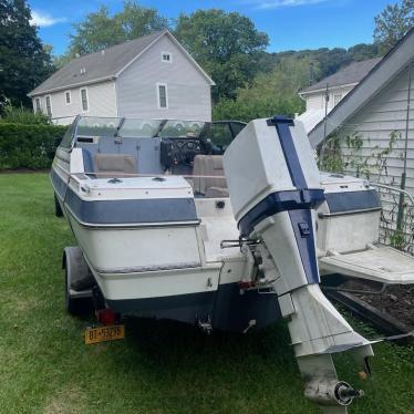 1986 Bayliner 21ft cuddy cabin