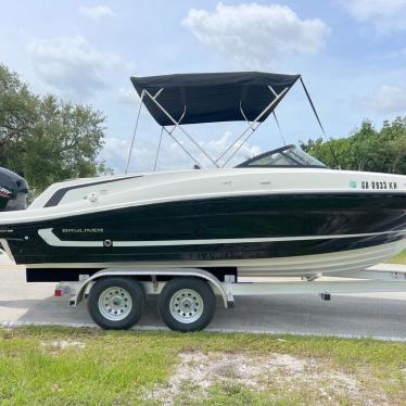 2020 Bayliner vr5