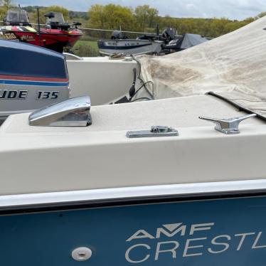 1973 Crestliner 19ft boat