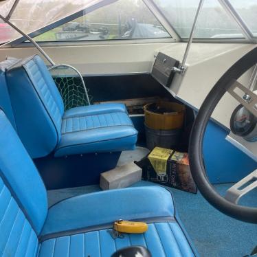 1973 Crestliner 19ft boat