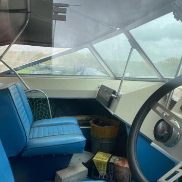 1973 Crestliner 19ft boat