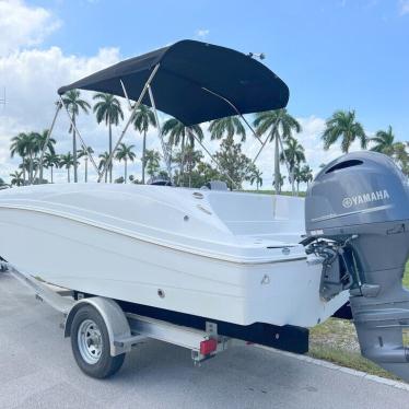 2019 Hurricane sundeck 192