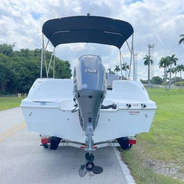 2019 Hurricane sundeck 192