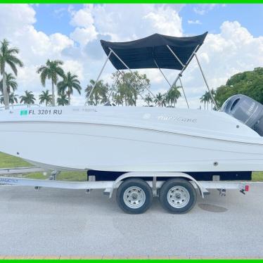 2019 Hurricane sundeck 192