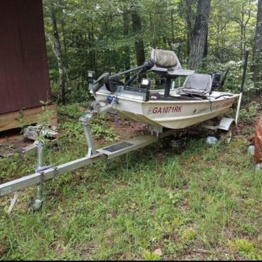 Alumacraft Jon Boat 10 Ft 2013 for sale for $351 - Boats-from-USA.com