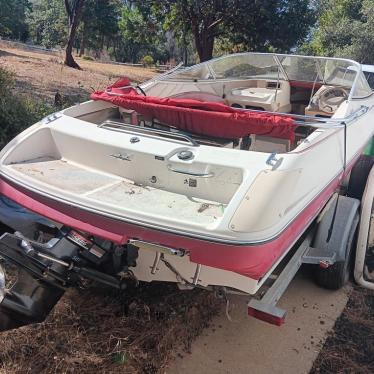 1995 Bayliner capri 20ft boat