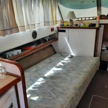 1977 Silverton 32ft boat