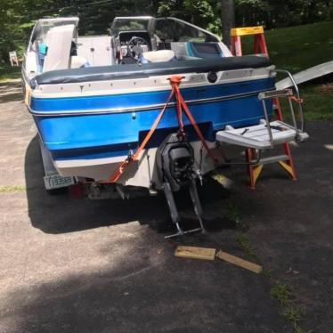 1983 Bayliner cabin cruiser 18ft boat