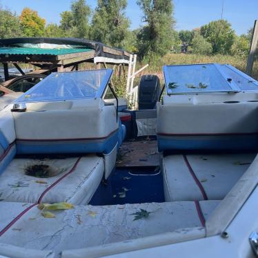 1987 Bayliner capri 17ft boat