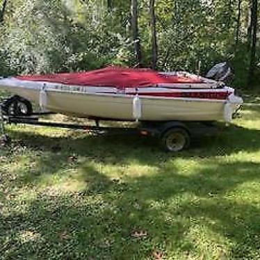 1996 Glastron 16ft boat