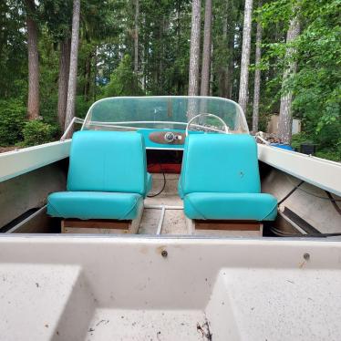 1968 Bayliner 16ft boat