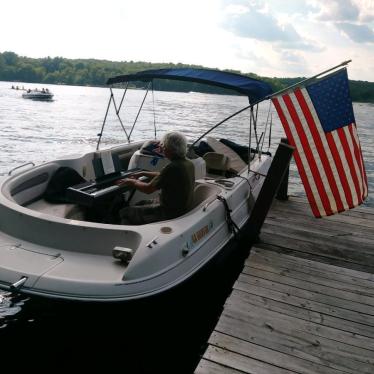 1998 Regal marine 20ft deck boat