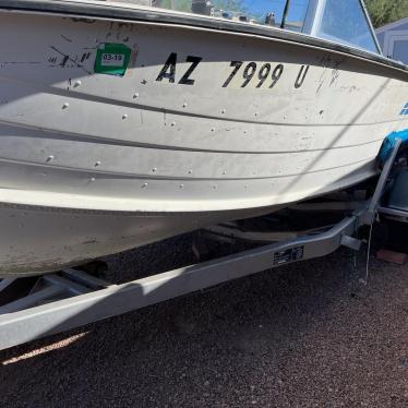 1977 Starcraft 18ft boat