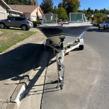 1984 Four Winns 15ft boat