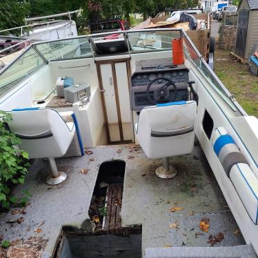 1991 Sea Ray 21ft boat