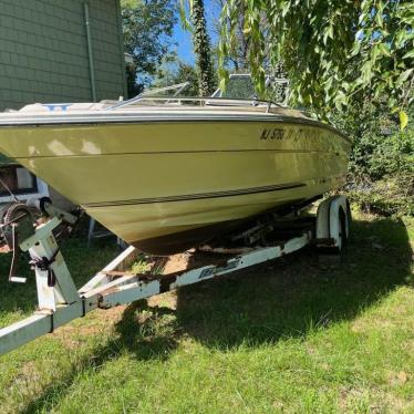 1984 Sea Ray 18ft boat