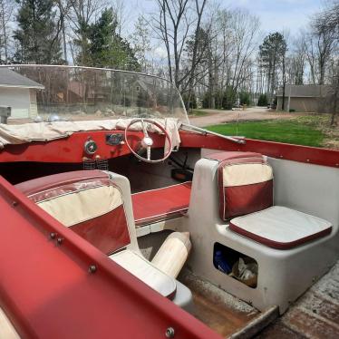 1958 Larson 16ft boat