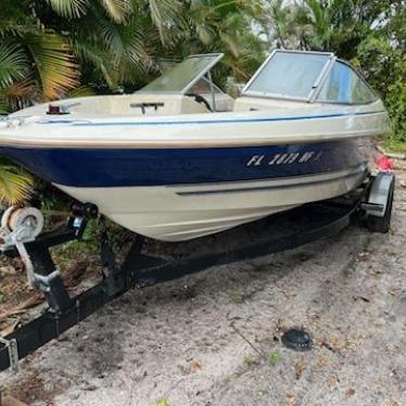 1996 Bayliner 18ft boat