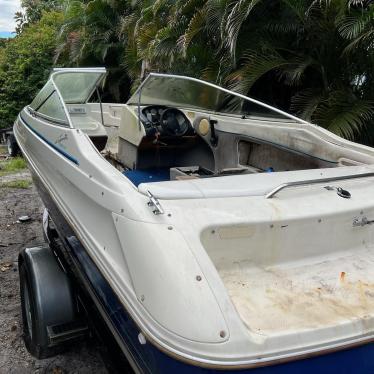 1996 Bayliner 18ft boat