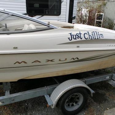 1999 Maxum 18ft boat