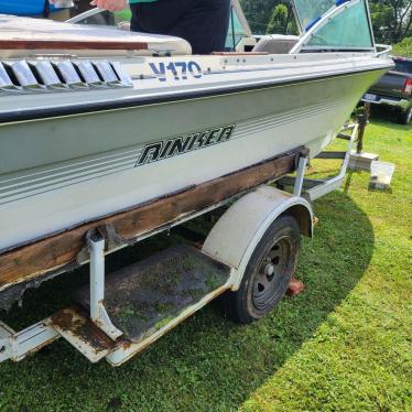 1986 Rinker 17ft boat