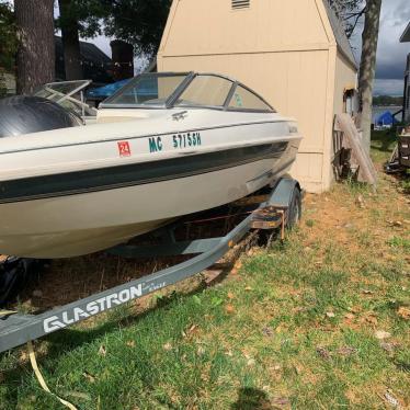 1996 Glastron 18ft boat