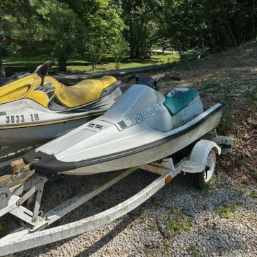 1997 Yamaha waverunner 11ft jet boat