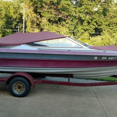 1989 Maxum 19ft boat