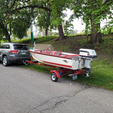 1960 Crestliner lark