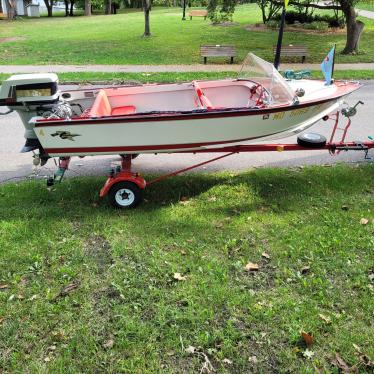 1960 Crestliner lark