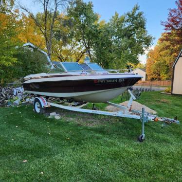 1985 Glastron 17ft boat