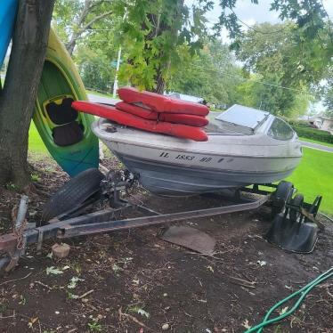 1990 Bayliner capri 18ft boat