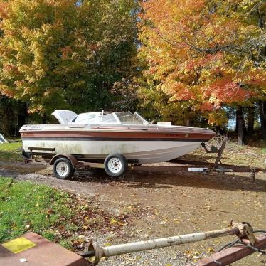 1985 Baja 18ft boat