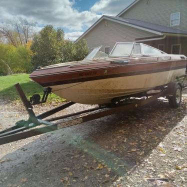 1985 Baja 18ft boat