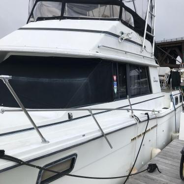 1983 Carver 32ft boat