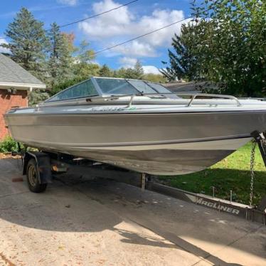 1986 Four Winns 18ft boat