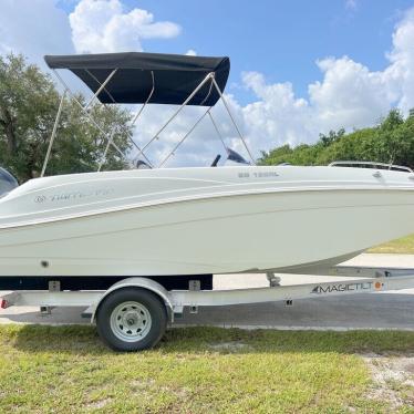 2019 Hurricane sundeck 192