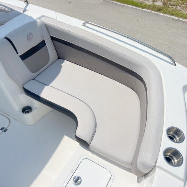 2019 Hurricane sundeck 192