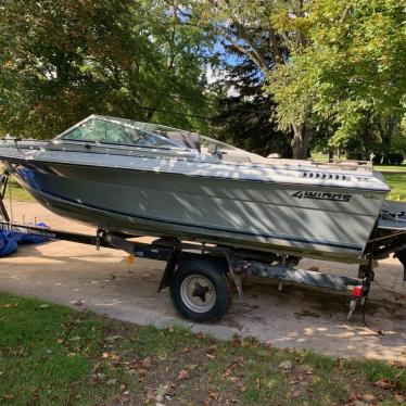 1986 Four Winns 18ft boat