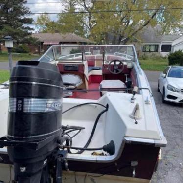 1976 Crestliner 17ft boat