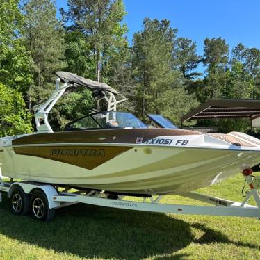 Moomba Kaiyen 24’5” 6.2L 400 HP Wakeboard Ski Boat 67 HOURS 2020