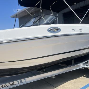 2021 Bayliner vr6 bowrider - outboard