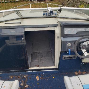 1988 Wellcraft 21ft boat