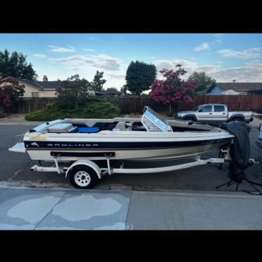 1996 Bayliner capri 18ft boat