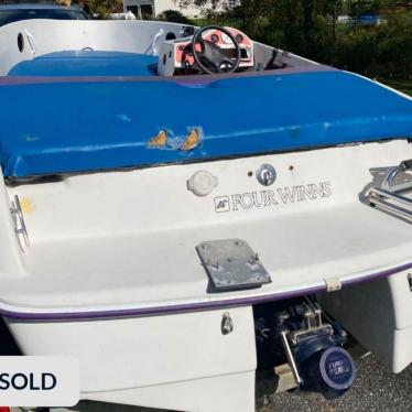 1995 Four Winns 16ft boat