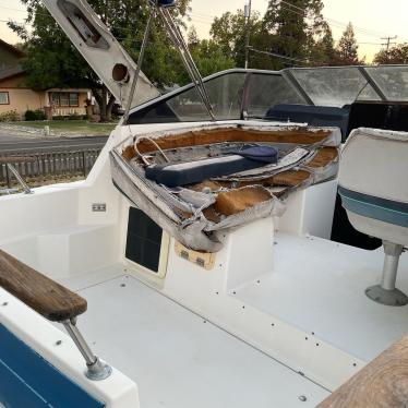 1988 Bayliner 26ft boat